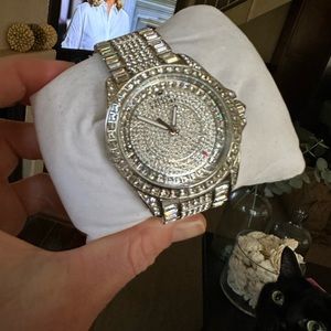 👑 NWT Juicy Couture Watch-Beautiful crystal filled watch-stunning!!!